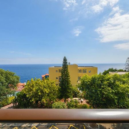 Spacious 3 Bedroom By The Beach Canico  Exterior photo
